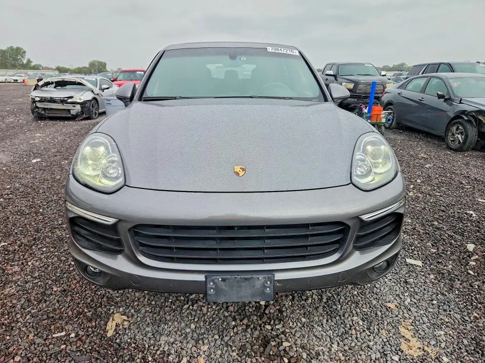 2018 PORSCHE CAYENNE   