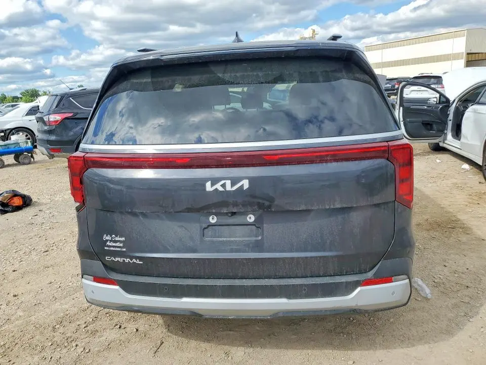 2025 KIA CARNIVAL EX  