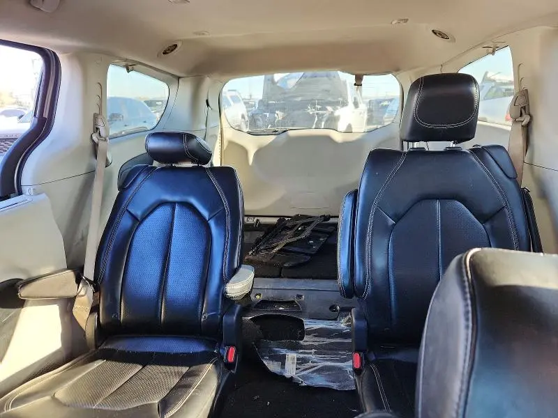 2020 CHRYSLER VOYAGER LXI  