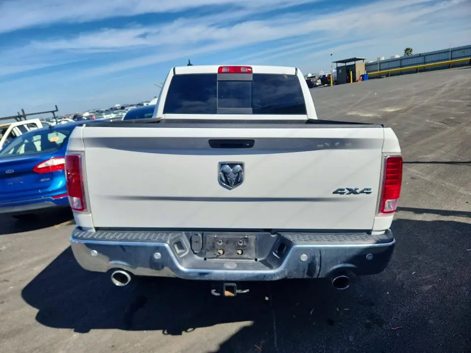 2018 RAM 1500 LARAMIE  