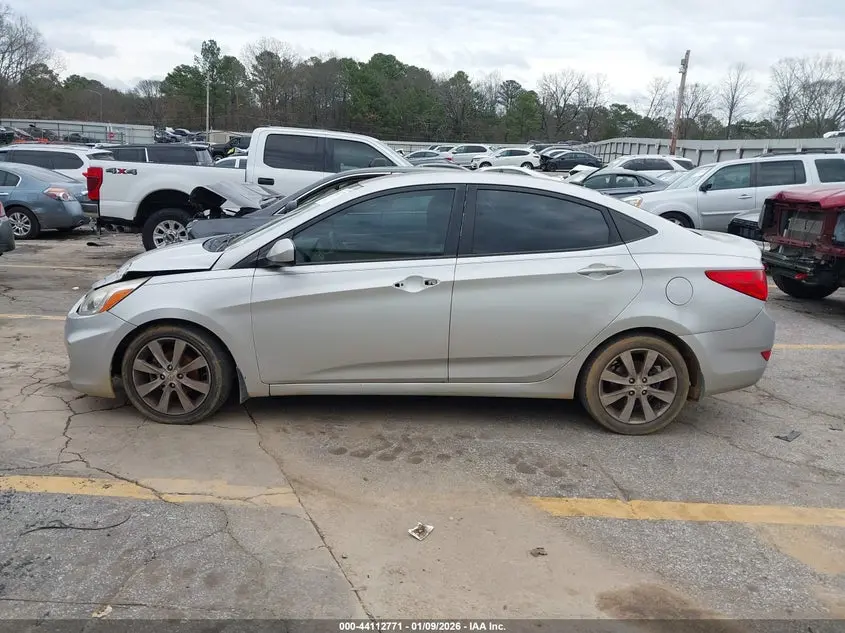 2014 HYUNDAI ACCENT GLS