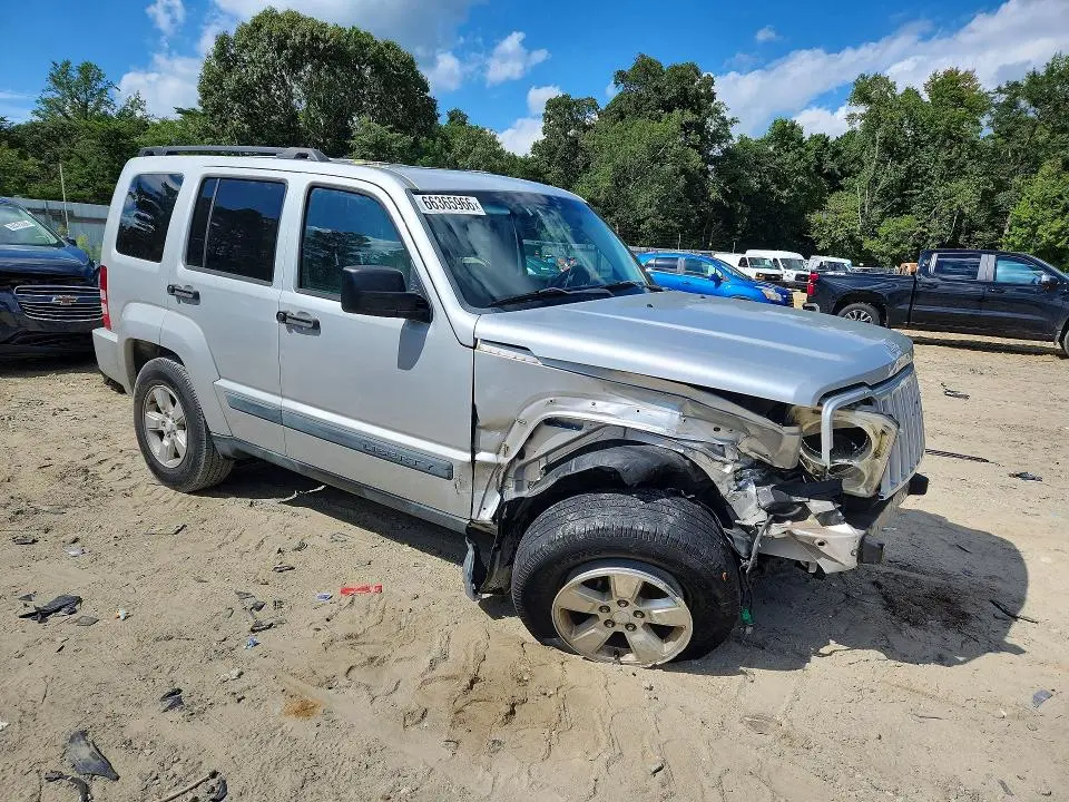 2011 JEEP LIBERTY SPORT  