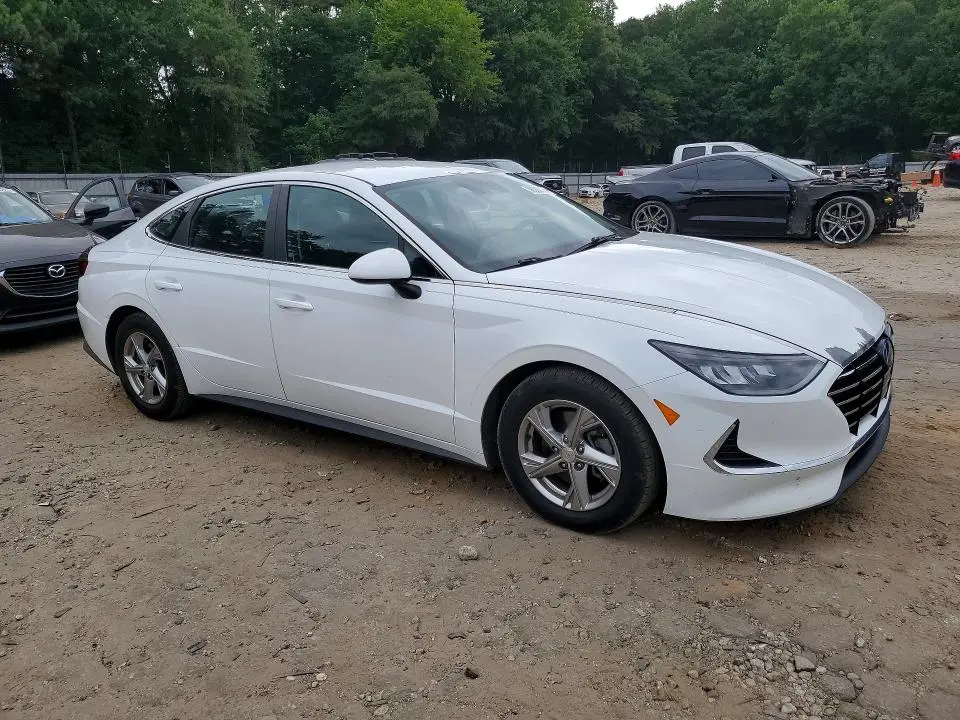 2020 HYUNDAI SONATA SE  