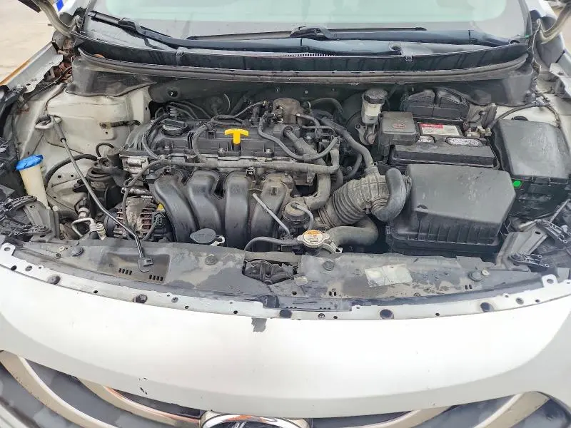 2014 HYUNDAI ELANTRA GT BASE  