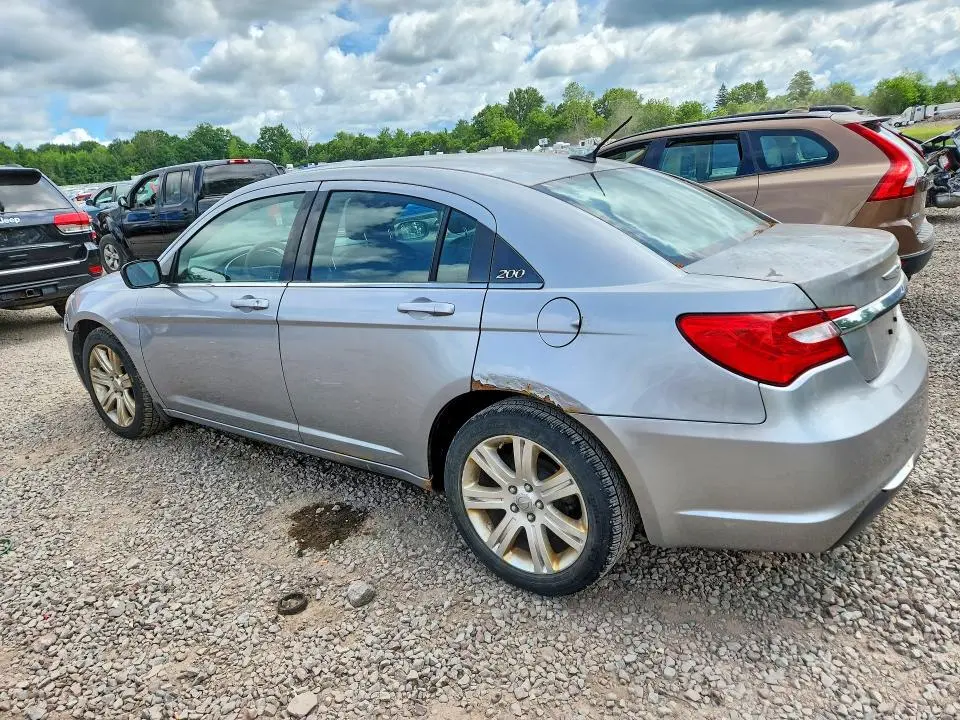 2013 CHRYSLER 200 LX  