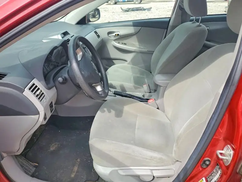 2013 TOYOTA COROLLA LE  