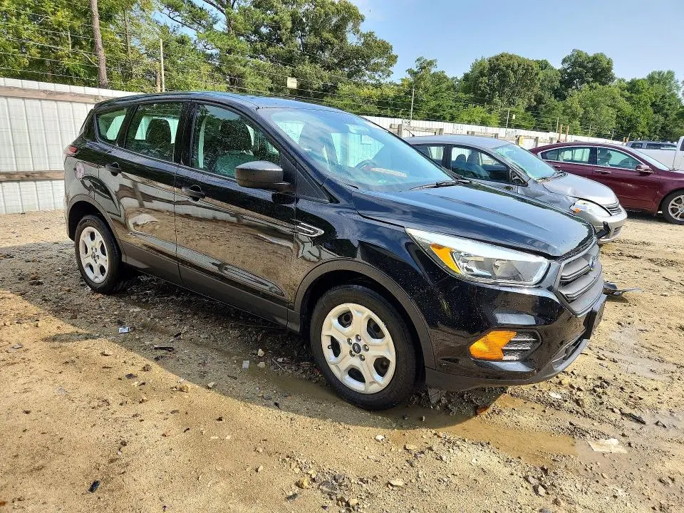 2017 FORD ESCAPE S  