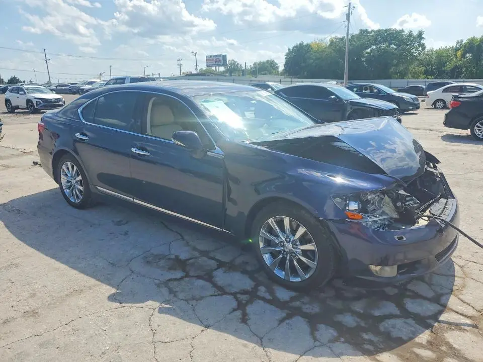 2011 LEXUS LS 460  