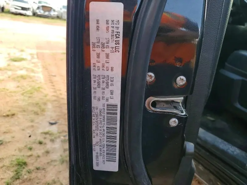 2015 RAM 1500 LARAMIE  