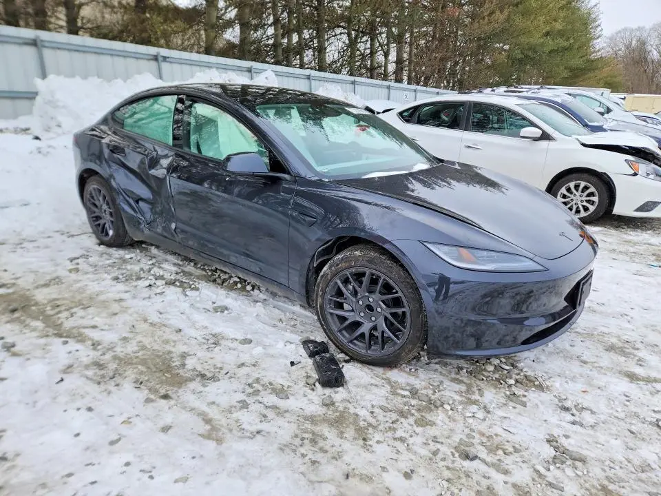 2026 TESLA MODEL 3   