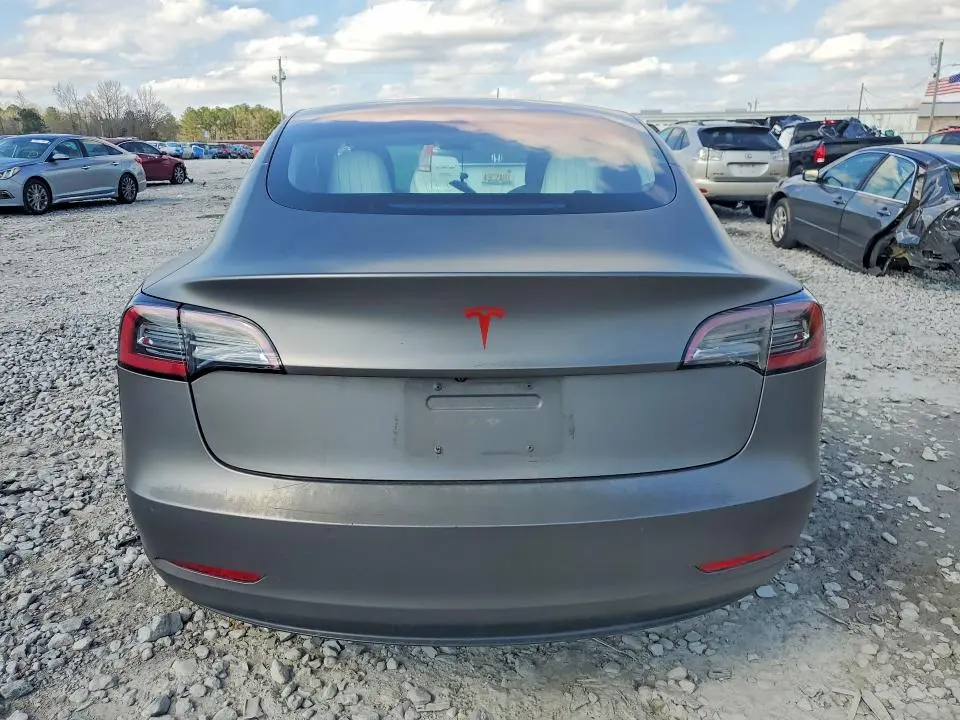 2018 TESLA MODEL 3   