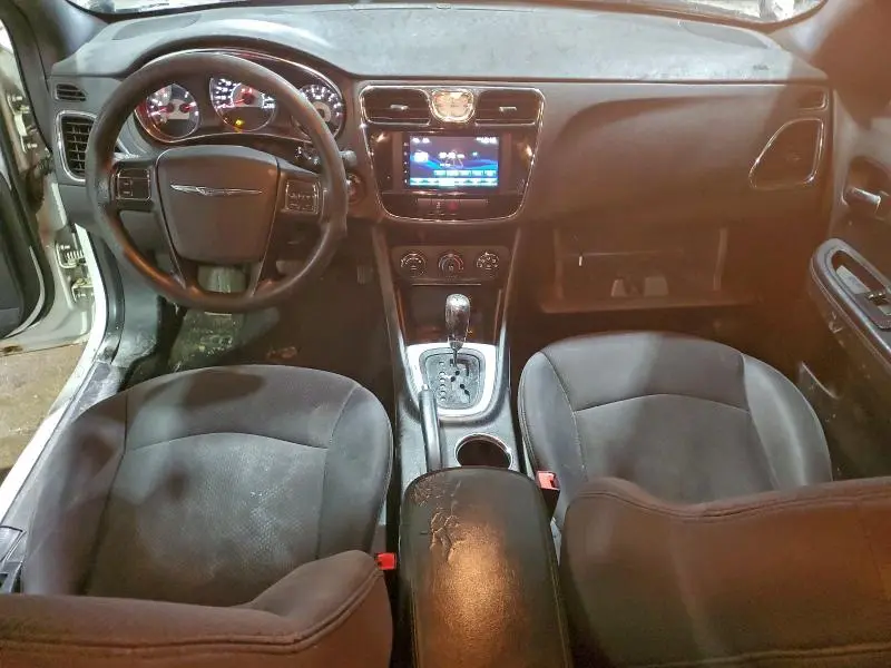 2014 CHRYSLER 200 LX  