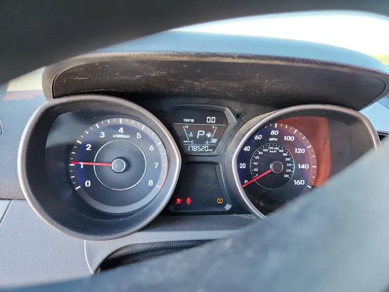 2016 HYUNDAI ELANTRA   