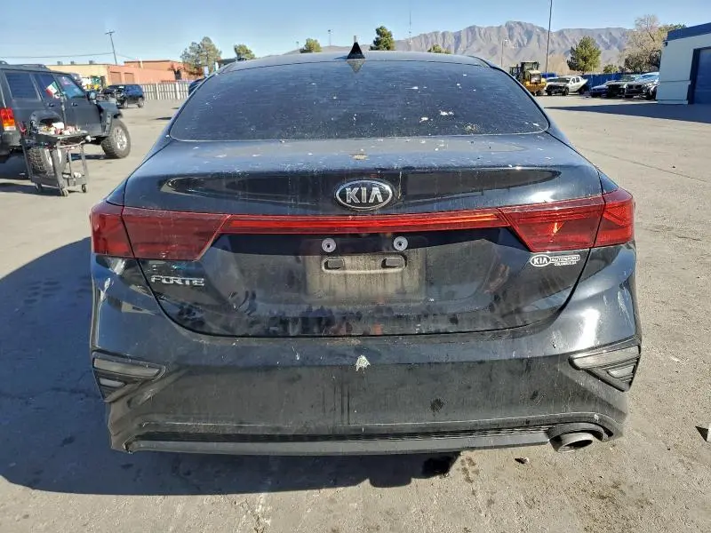 2019 KIA FORTE FE  