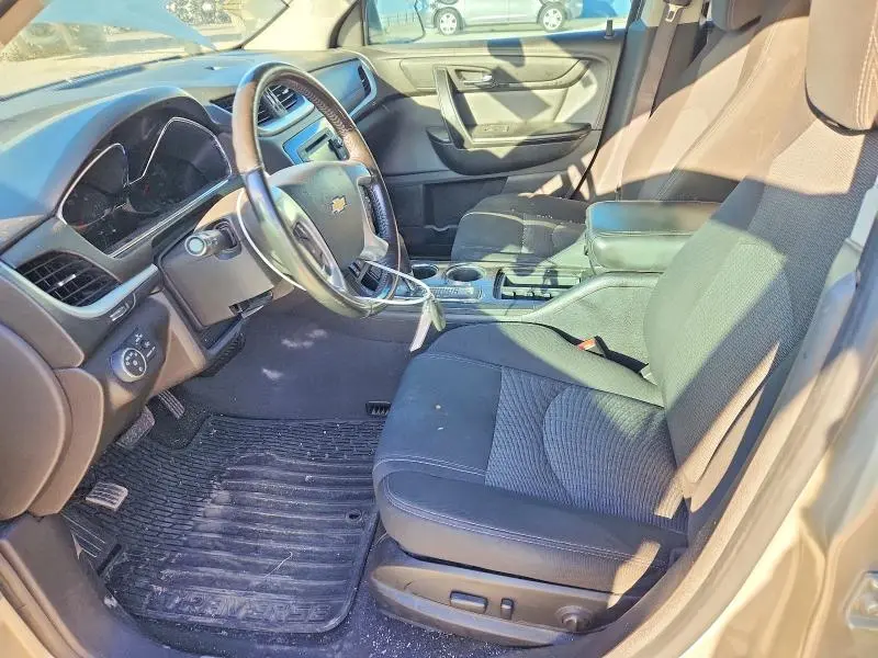 2015 CHEVROLET TRAVERSE LT  