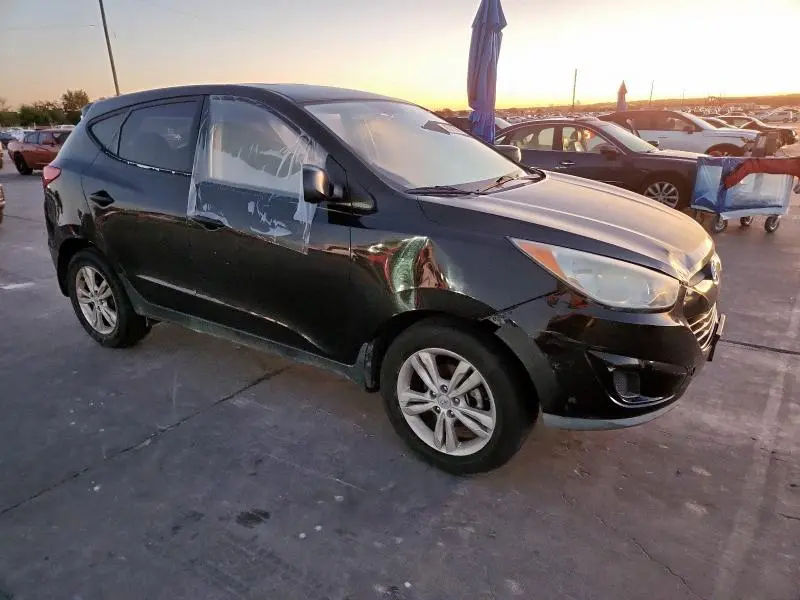 2010 HYUNDAI TUCSON GLS  