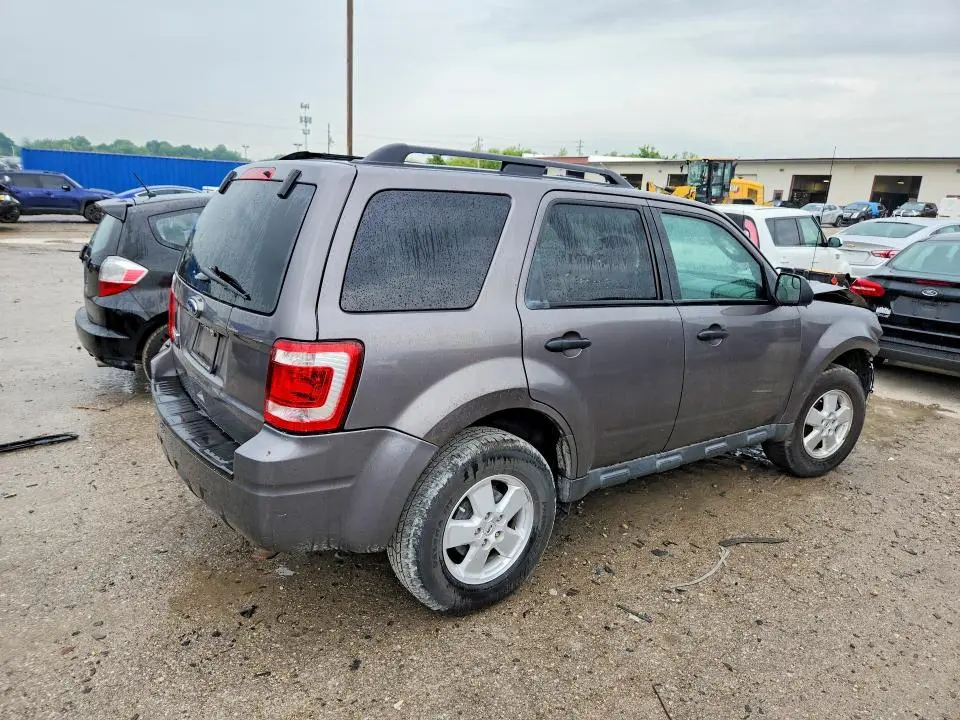 2012 FORD ESCAPE XLT  