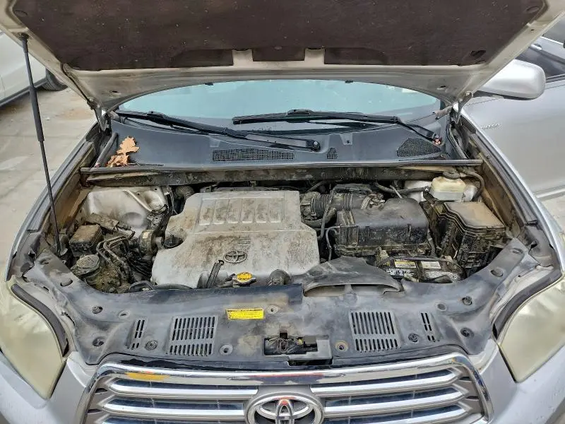 2010 TOYOTA HIGHLANDER LIMITED  