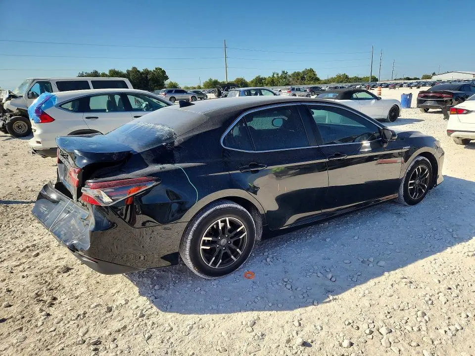 2021 TOYOTA CAMRY LE  