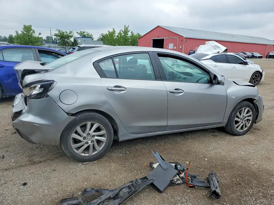 2010 MAZDA 3 GS  