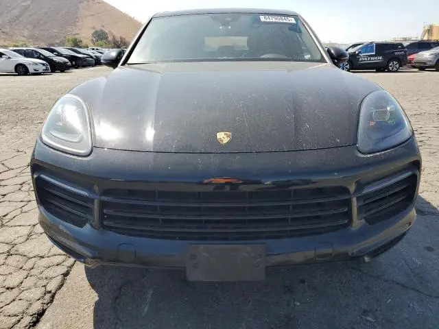 2019 PORSCHE CAYENNE