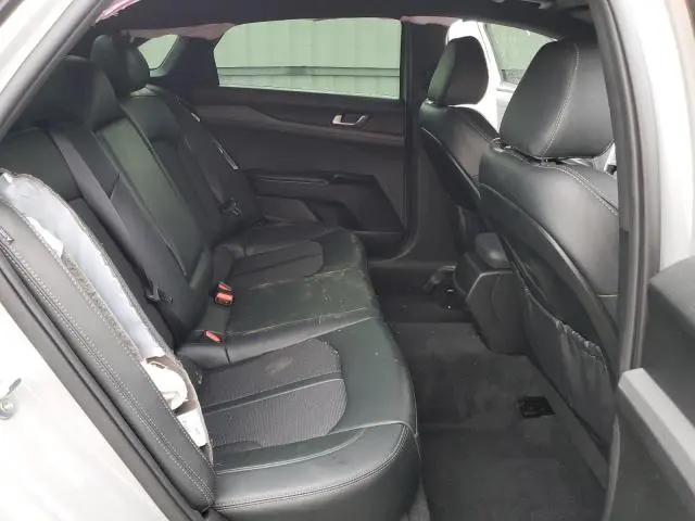 2022 KIA K5 GT LINE