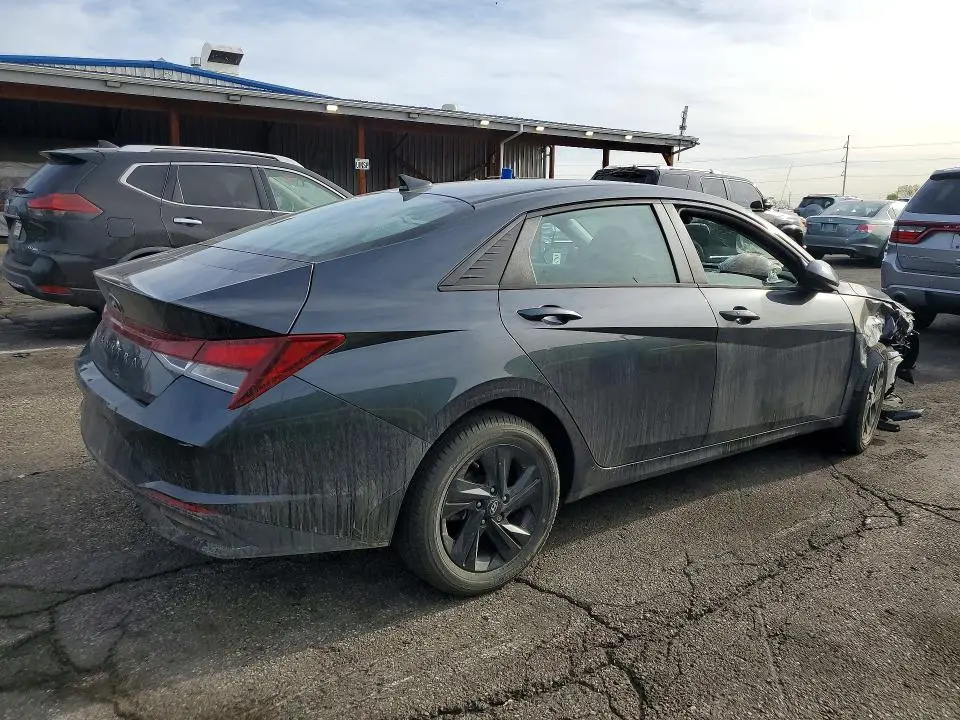 2021 HYUNDAI ELANTRA SEL  