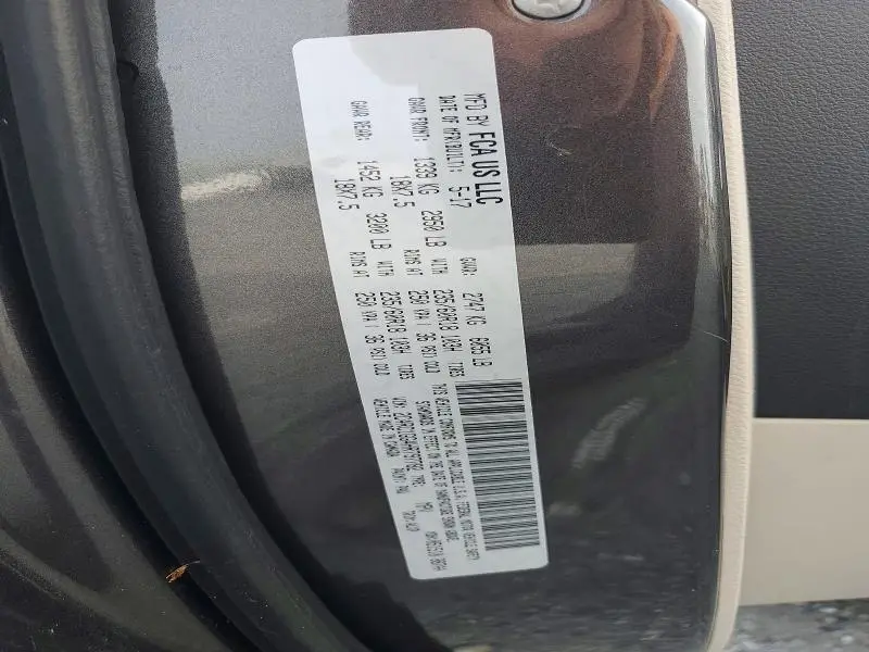 2017 CHRYSLER PACIFICA LIMITED  