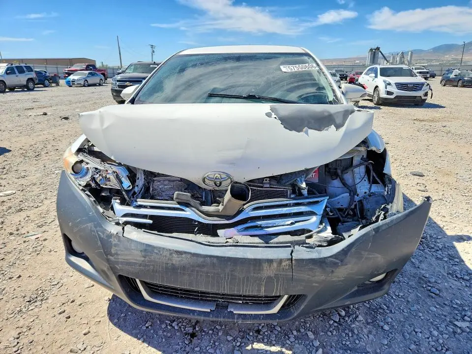2015 TOYOTA VENZA XLE  