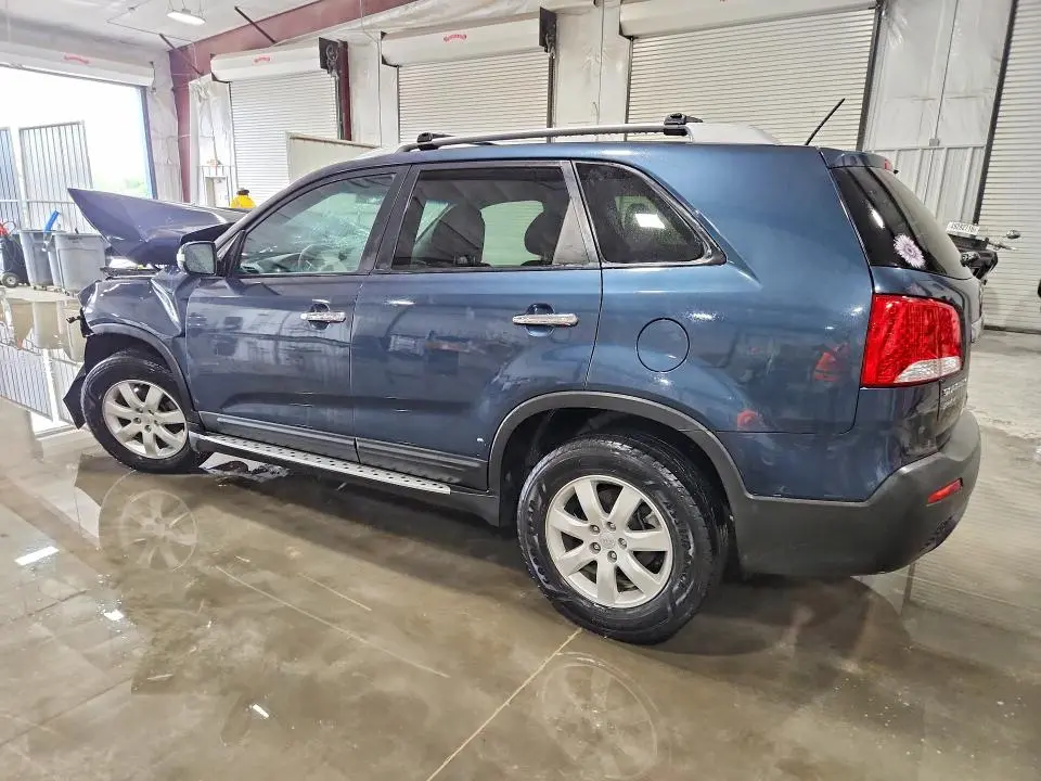 2011 KIA SORENTO LX  