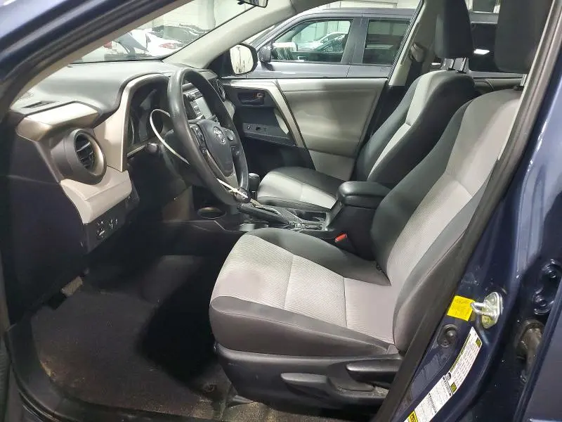2013 TOYOTA RAV4 LE  