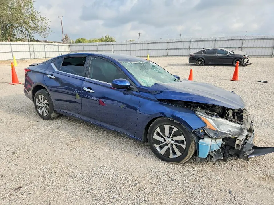 2019 NISSAN ALTIMA S  