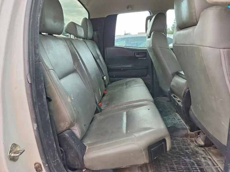 2015 TOYOTA TUNDRA SR  