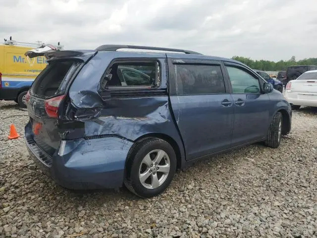 2015 TOYOTA SIENNA LE  