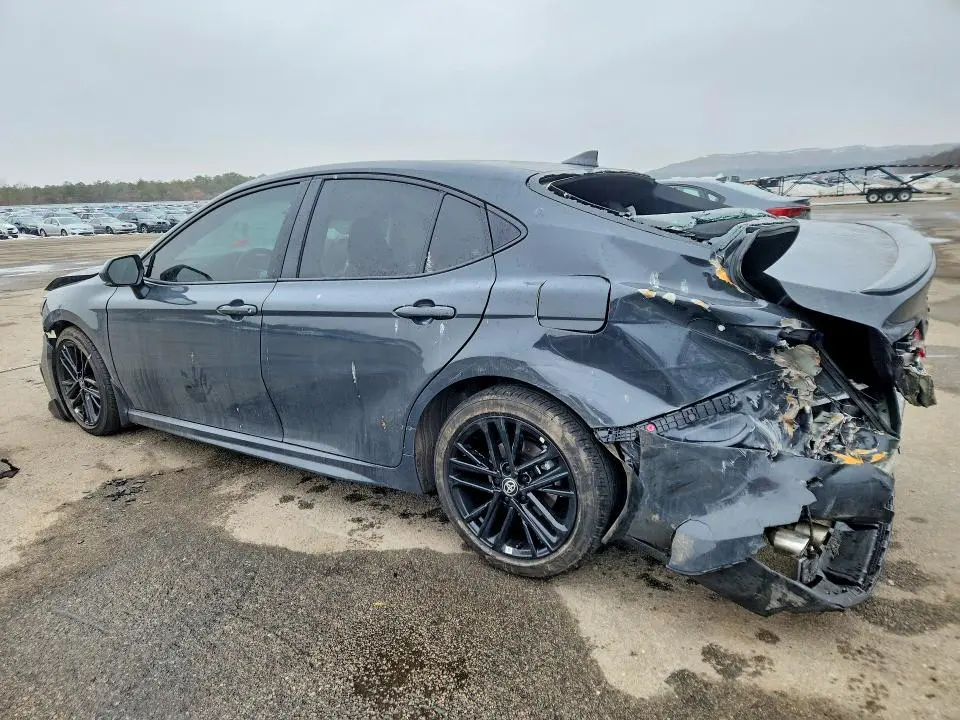 2025 TOYOTA CAMRY XSE  