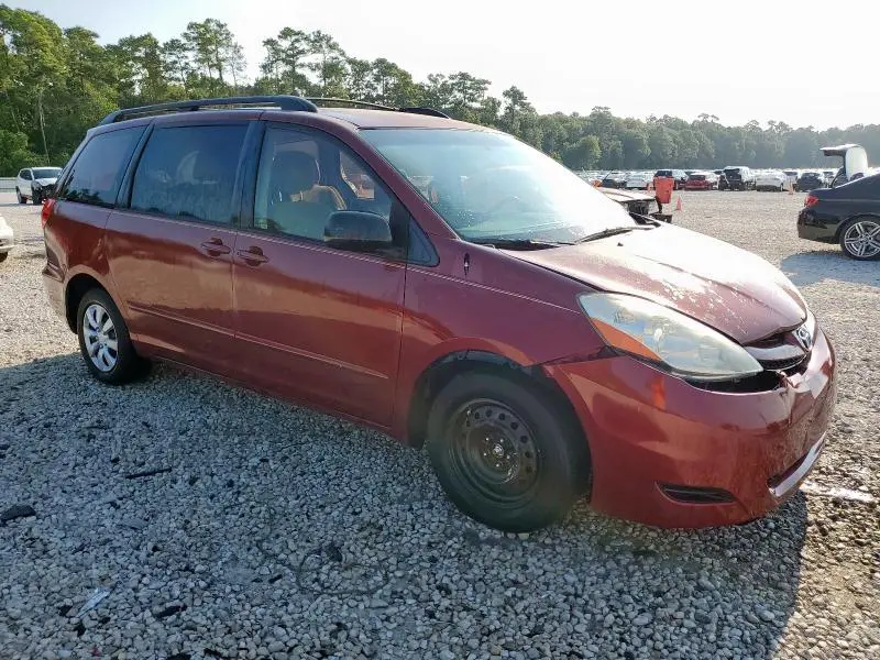 2010 TOYOTA SIENNA CE  