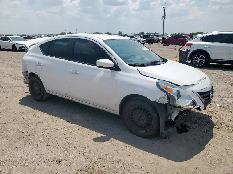 2019 NISSAN VERSA S  