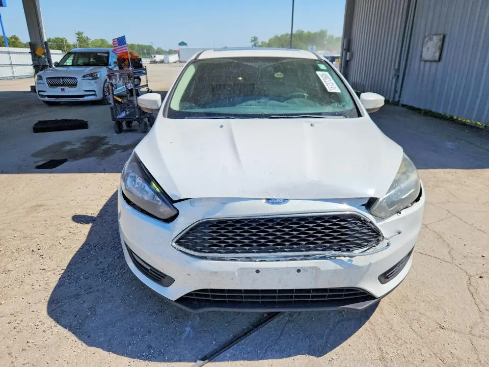 2016 FORD FOCUS SE  