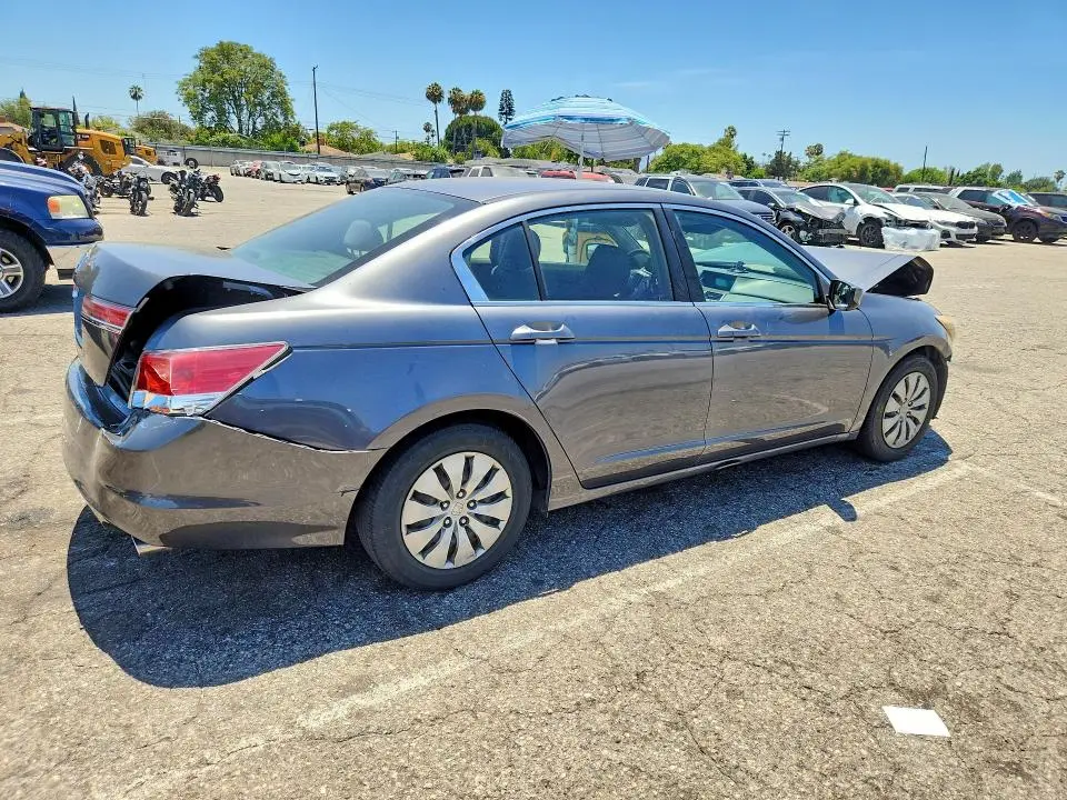 2011 HONDA ACCORD LX  
