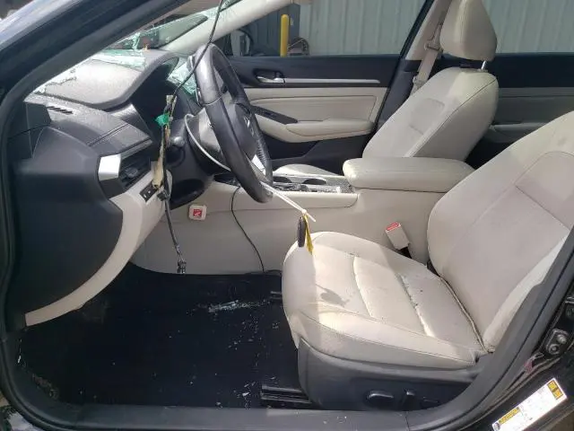 2019 NISSAN ALTIMA SV  