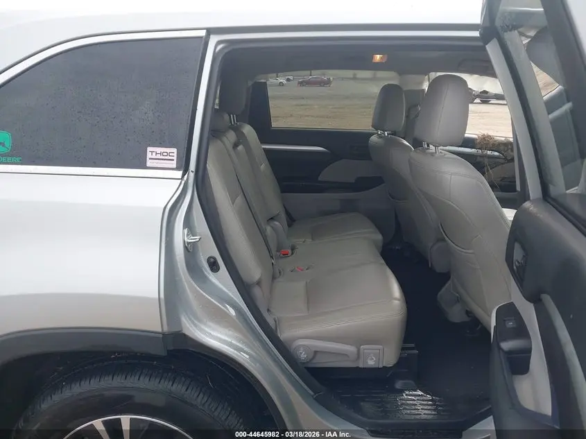2018 TOYOTA HIGHLANDER LE PLUS