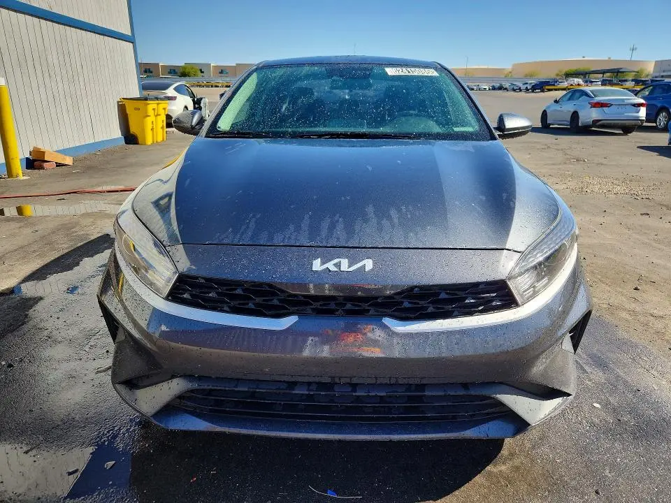 2024 KIA FORTE LX  