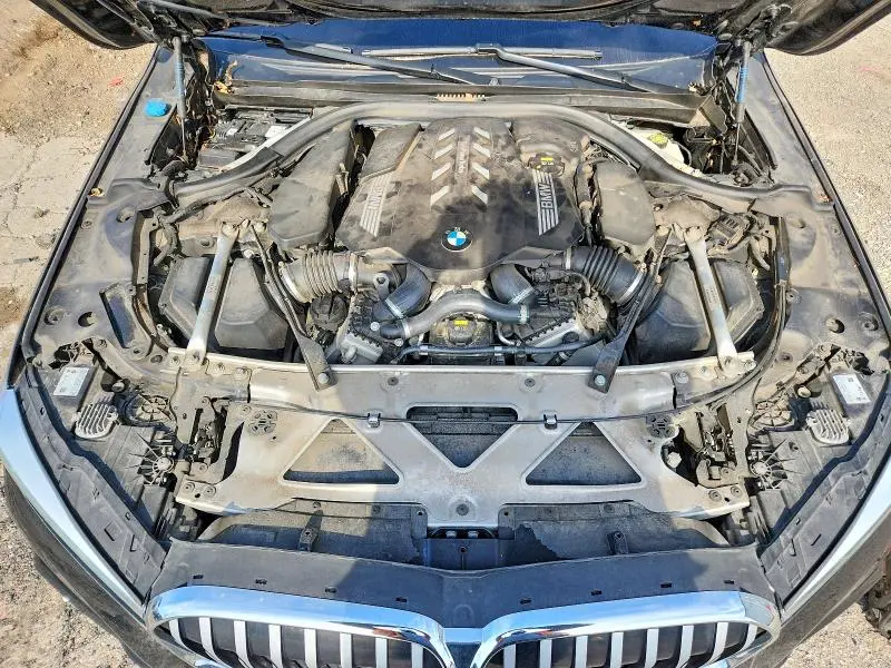 2020 BMW 750 XI  
