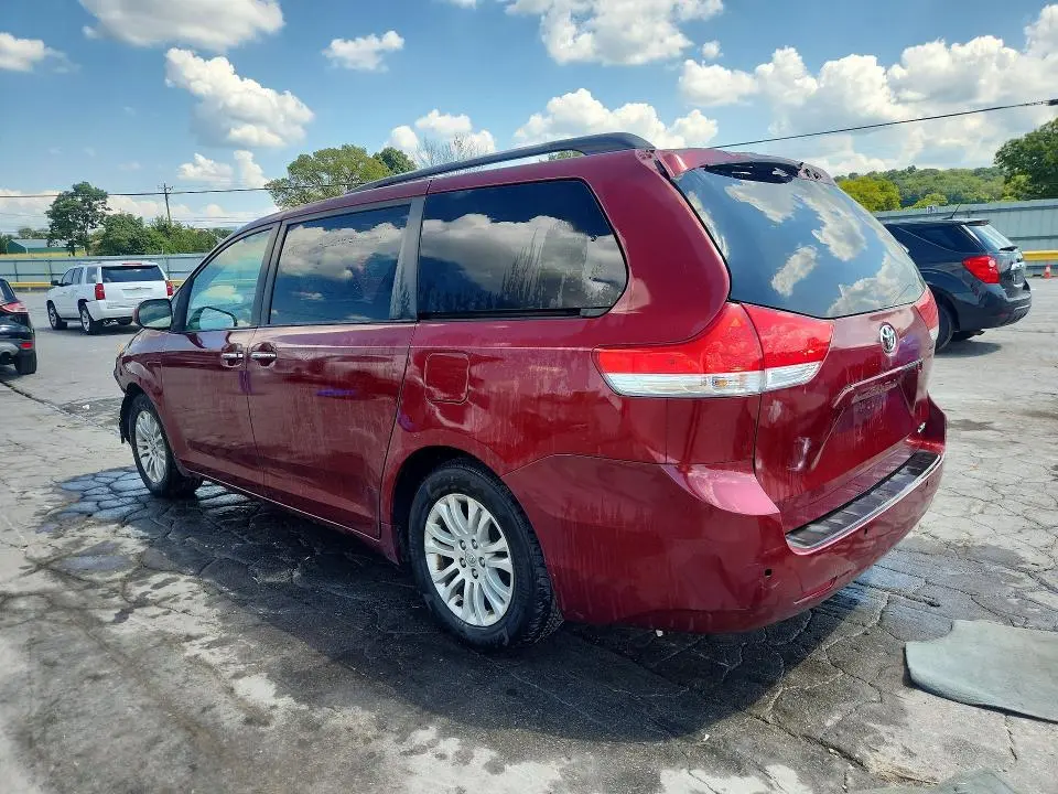 2011 TOYOTA SIENNA XLE 8-PASSENGER  
