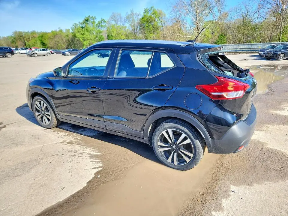 2019 NISSAN KICKS SV  