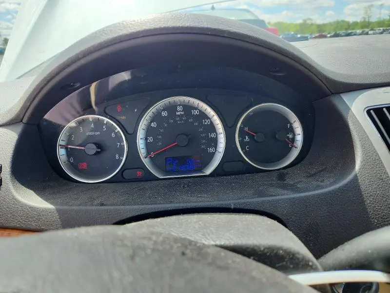 2010 HYUNDAI SONATA GLS  