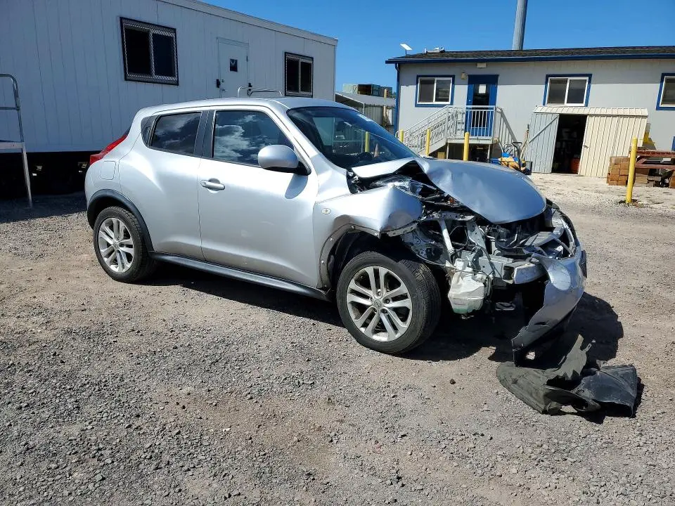 2013 NISSAN JUKE S  
