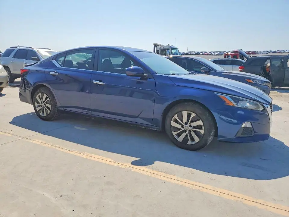 2020 NISSAN ALTIMA S  