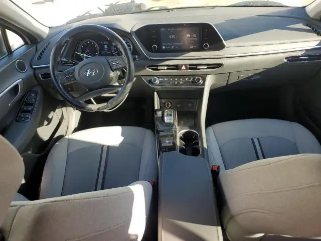 2022 HYUNDAI SONATA SE  