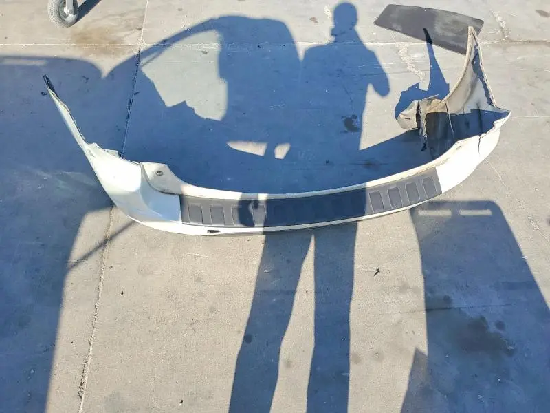 2010 SUBARU FORESTER XS  